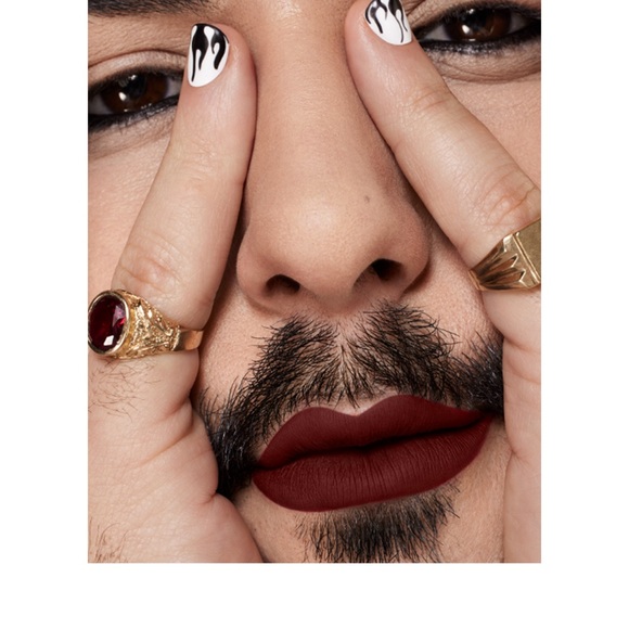 BRAND NEW🚨 ABOUT-FACE PAINT-IT MATTE LIP COLOR | HUSH TONITE - Picture 3 of 6